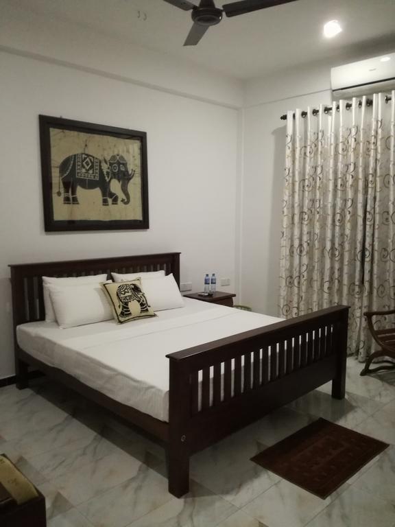 Bianco Terrace Hotel Negombo Kültér fotó