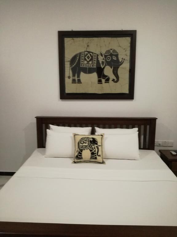Bianco Terrace Hotel Negombo Kültér fotó