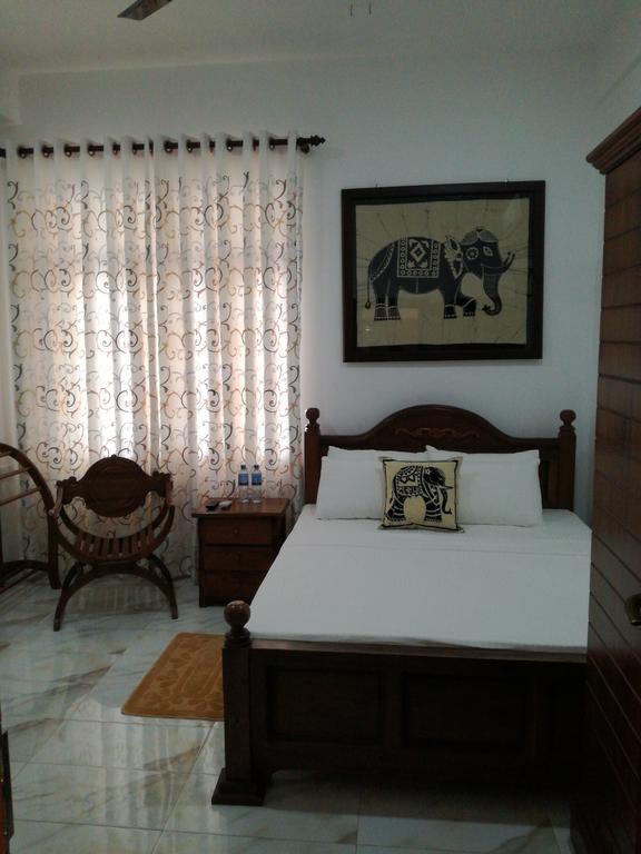 Bianco Terrace Hotel Negombo Kültér fotó