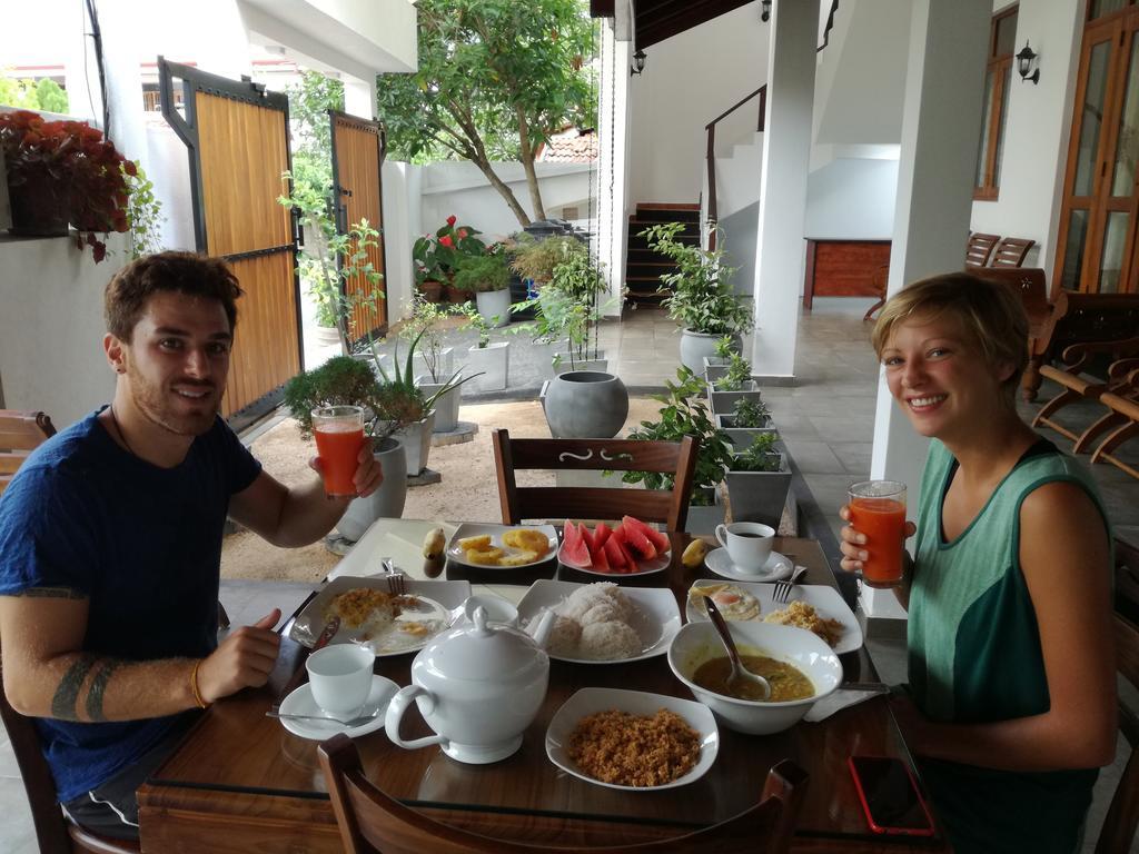 Bianco Terrace Hotel Negombo Kültér fotó